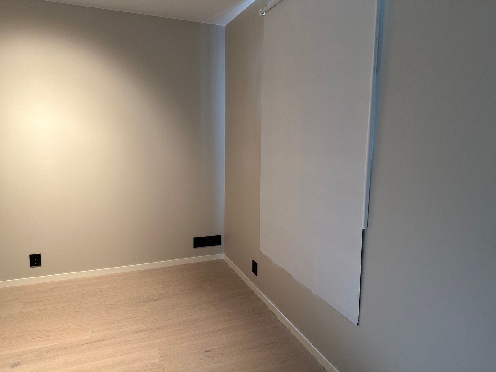 Rullgardin for dekke av vindu Galleribilde