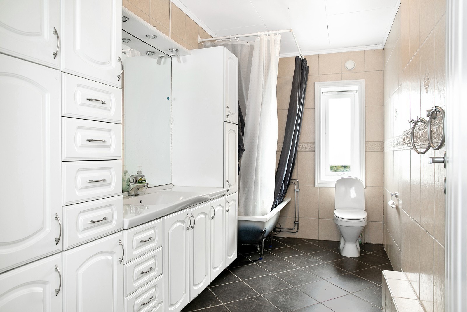 Bad 2. etg. Galleribilde