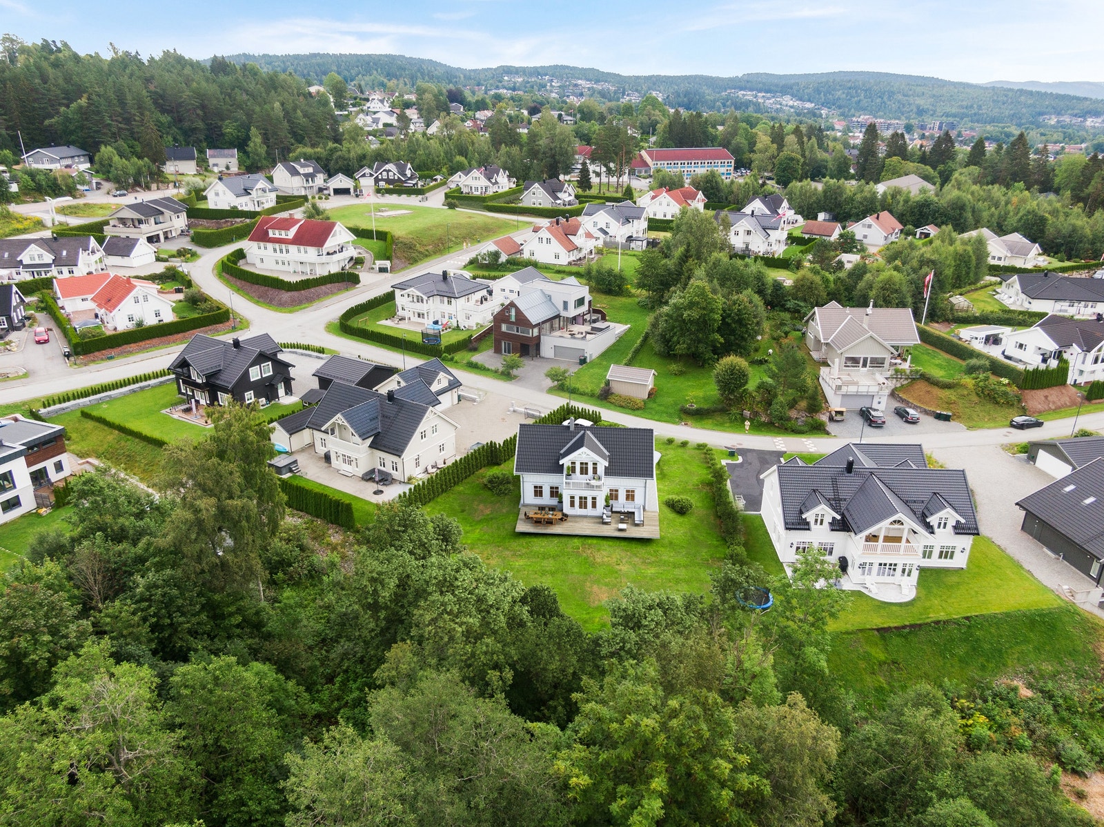 Huset vist på tomten Galleribilde
