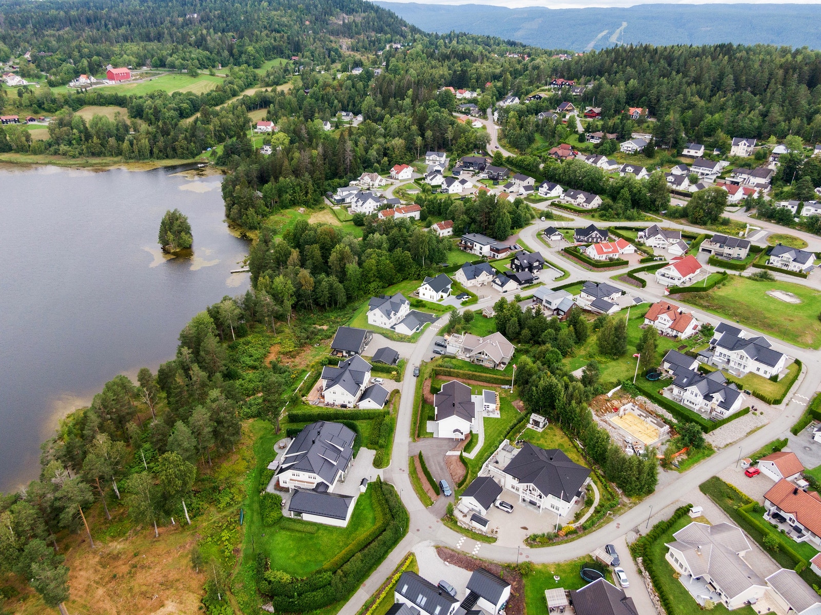 Huset vist på tomten Galleribilde