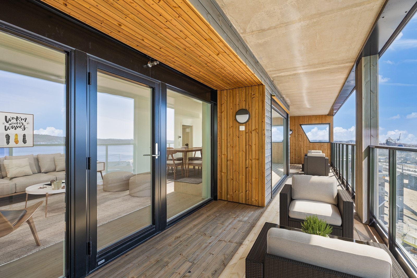 Balkong ut fra stuen på tilsammen 28 kvm mot vest Galleribilde