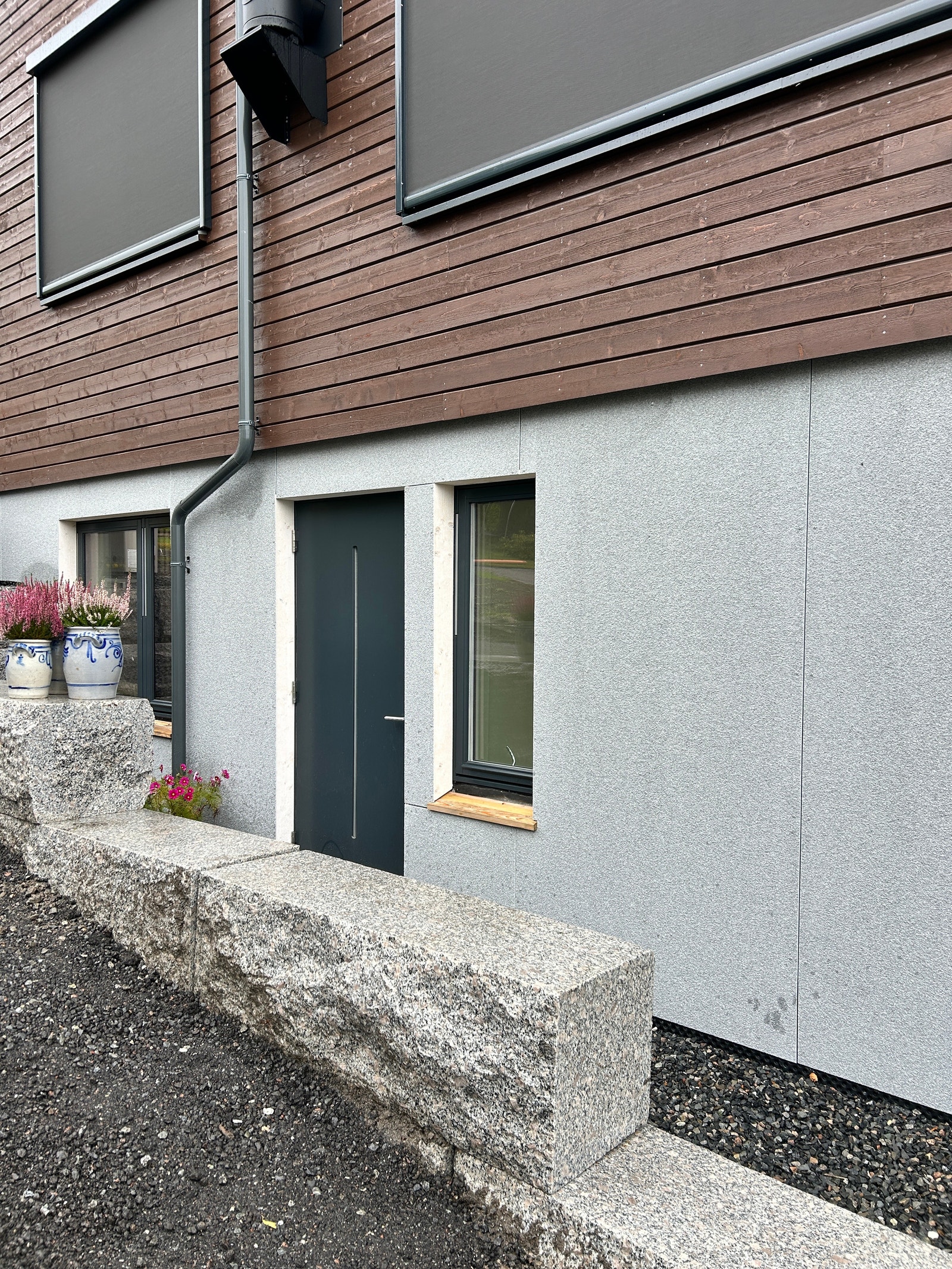 Egen inngang på bakkeplan. Galleribilde