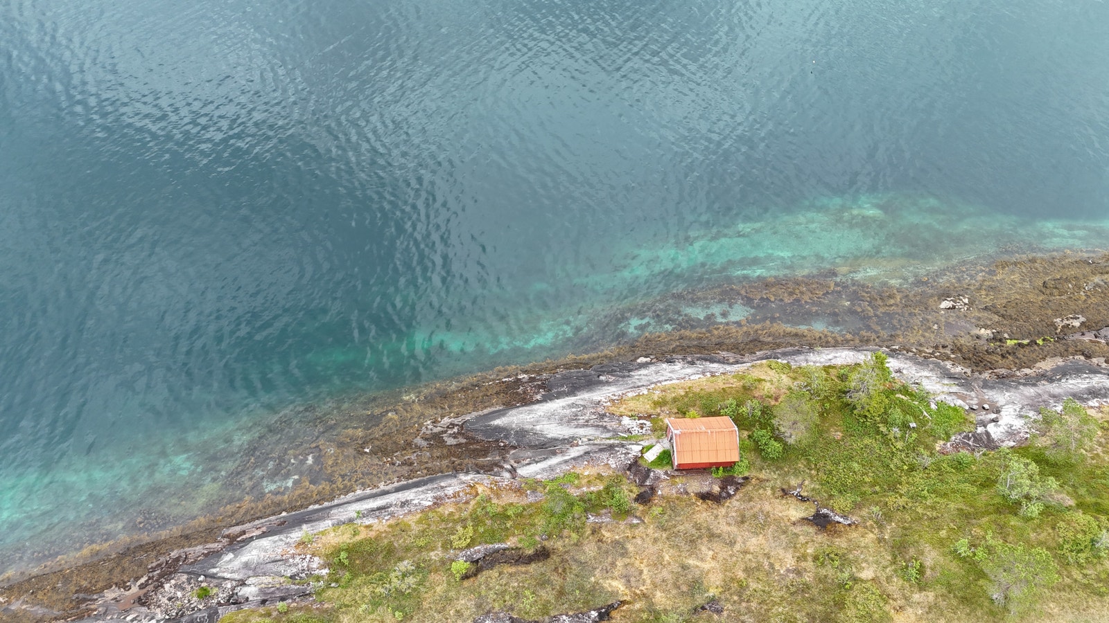 Coast line on own land Galleribilde