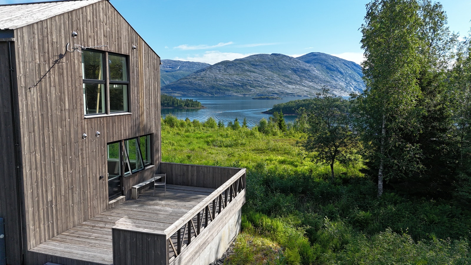 View on national park Lomsdal Visten and the Velfjord Galleribilde