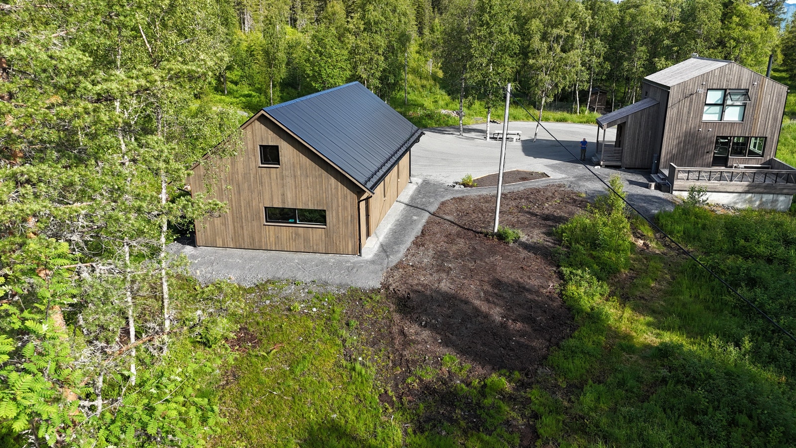 Newly built garage Galleribilde