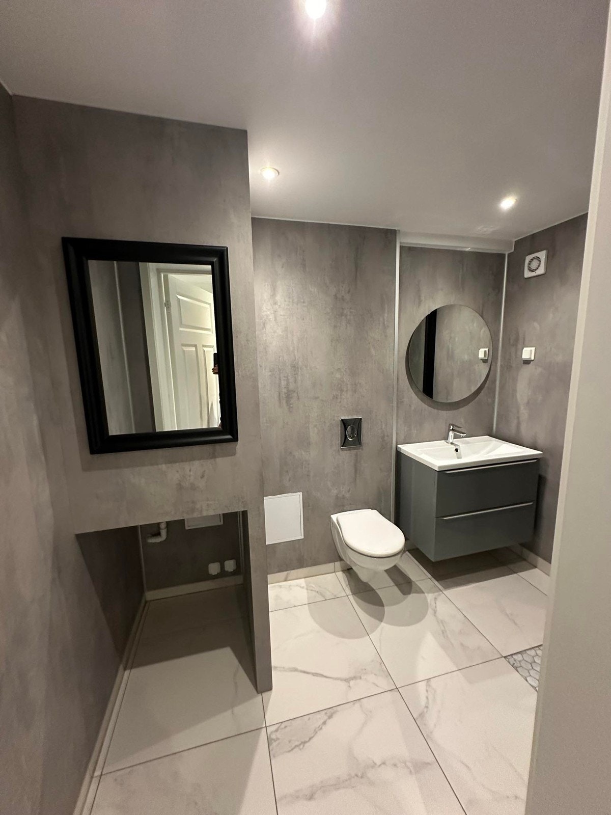 Bad klargjort for vaskemaskin Galleribilde