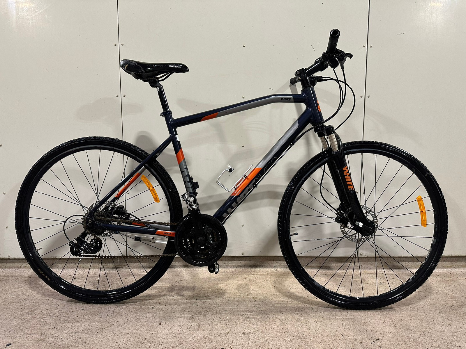 White bikes sc trainer 2025