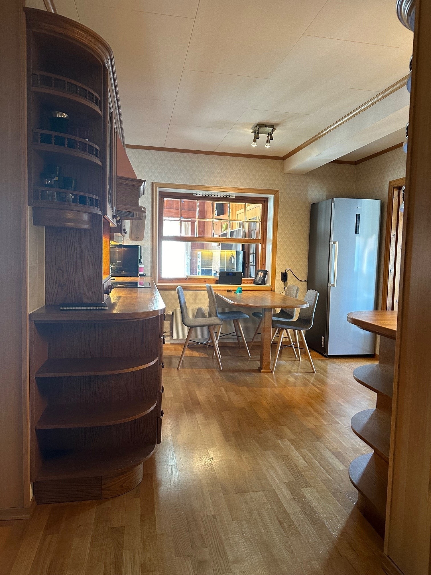 Romslig kjøkken Galleribilde