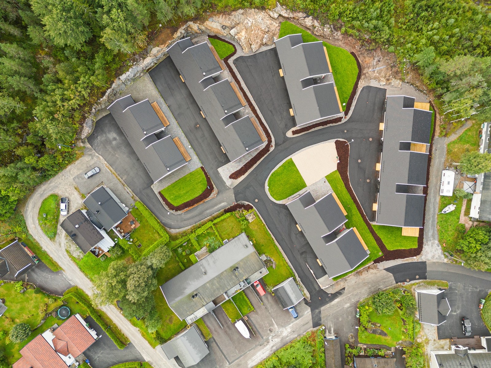 Dronebilde over eiendommen Galleribilde