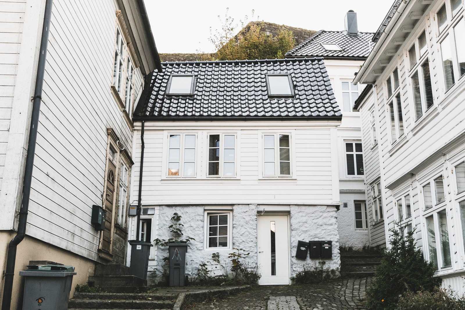 Hus, inngang Galleribilde