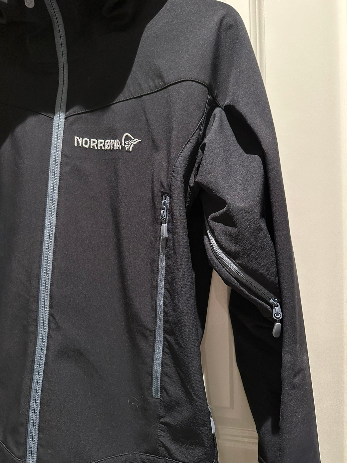 Norrona Falketind Windstopper Hybrid FINN torget