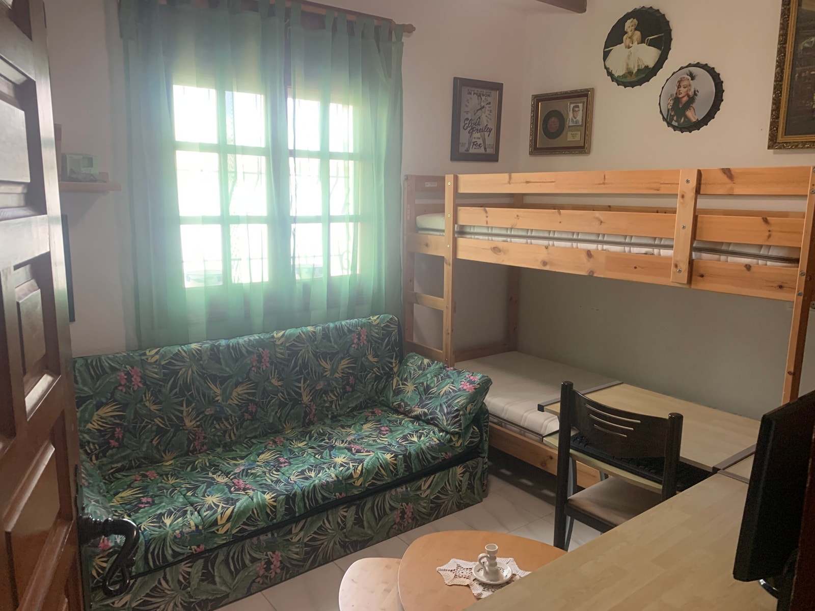 Gjesterom med 2stk køyeseng 90*200 Galleribilde