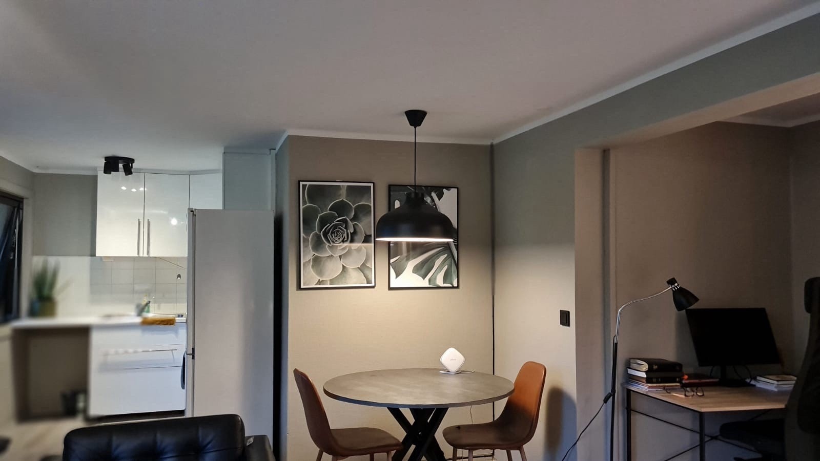 Kjøkken + spisestua Galleribilde