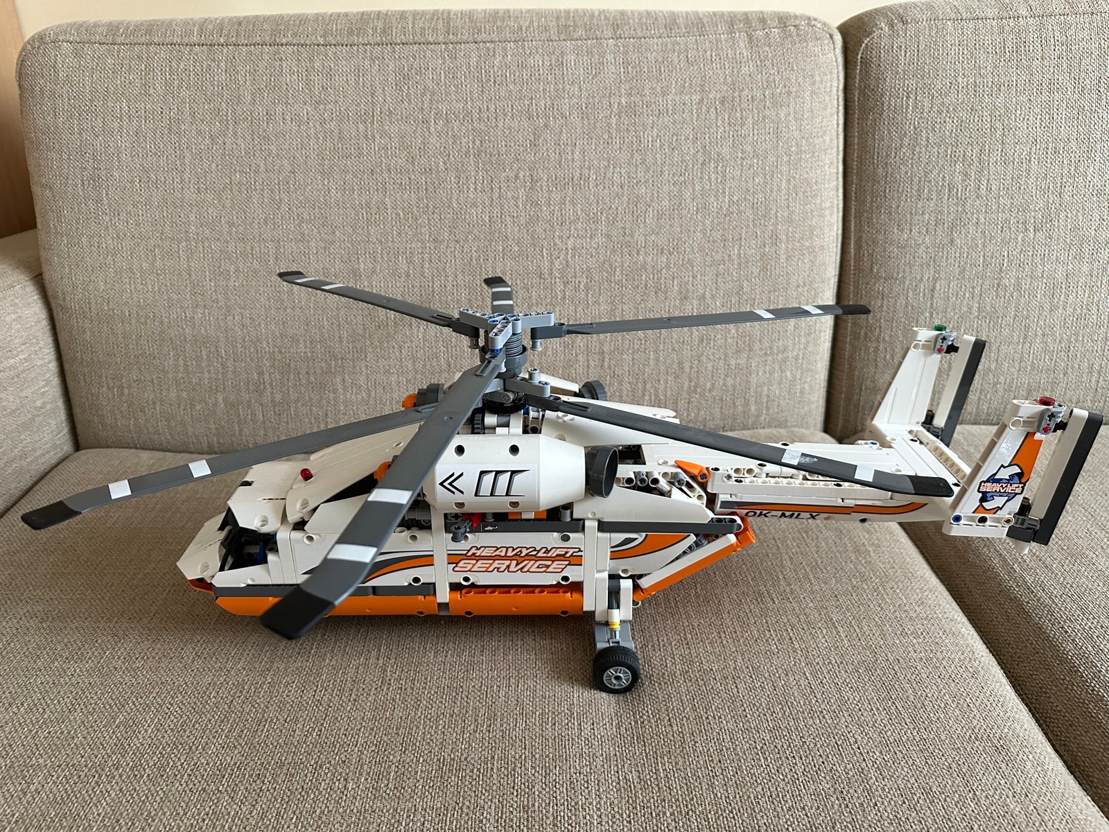 Rescue Helicopter 42052 Lego Technic Helicopter Heavy Lift LEGO