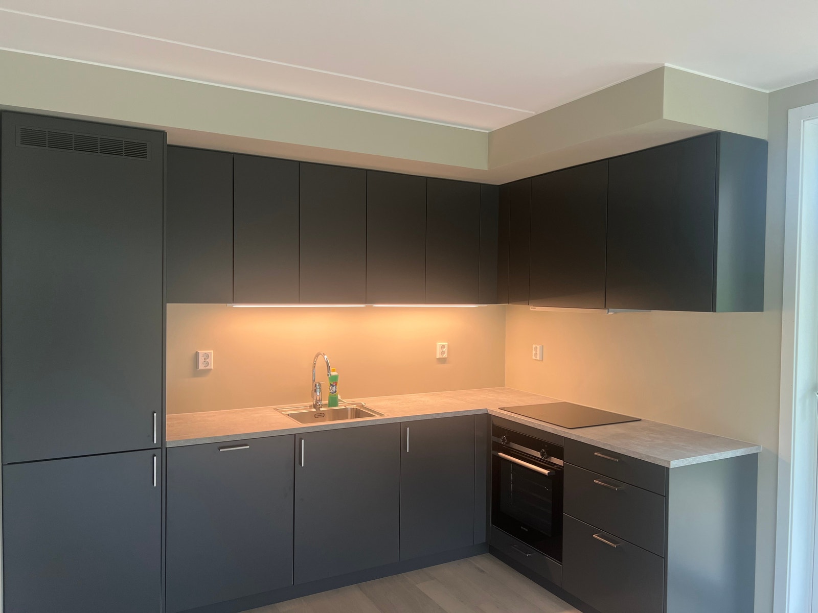 Stort og praktisk kjøkken Galleribilde