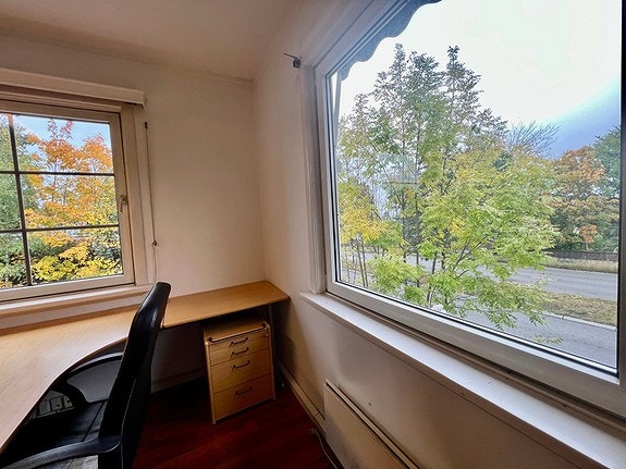 Utleid Kontor - Lokal 1 - utsikt - 4000 kroner Galleribilde