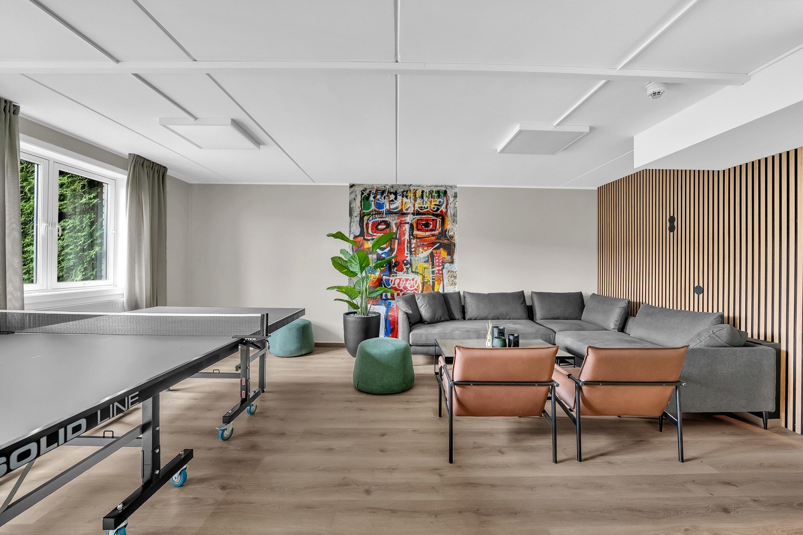 Slipp løs din indre konkurranseånd i vårt aktivitetsrom, komplett med bordtennis, spill og mer. Enten du søker en avslappende kveld med familie eller litt moro med venner, er det alltid noe å glede seg over her Galleribilde