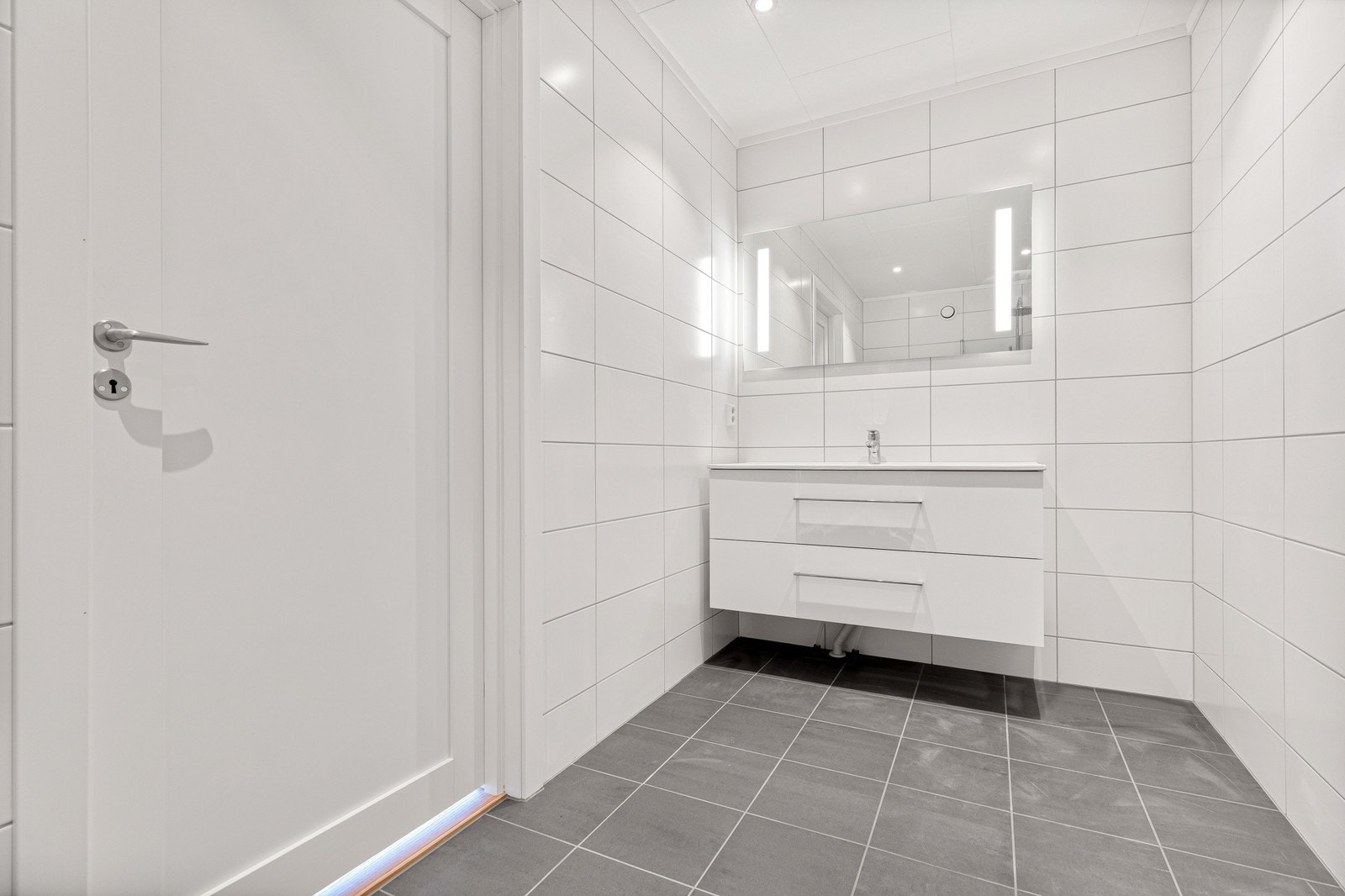 Bad. Foto fra samme type bolig. Avvik kan forekomme. Galleribilde