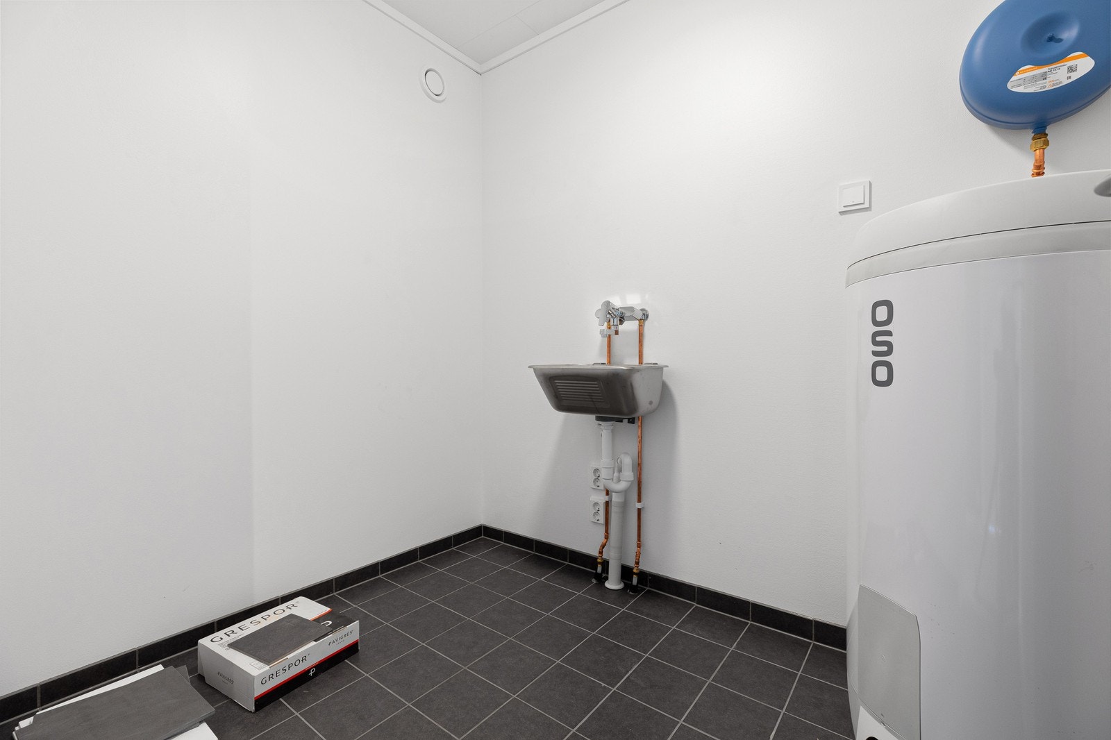 Eget separat vaskerom. Foto fra samme type bolig. Avvik kan forekomme. Galleribilde