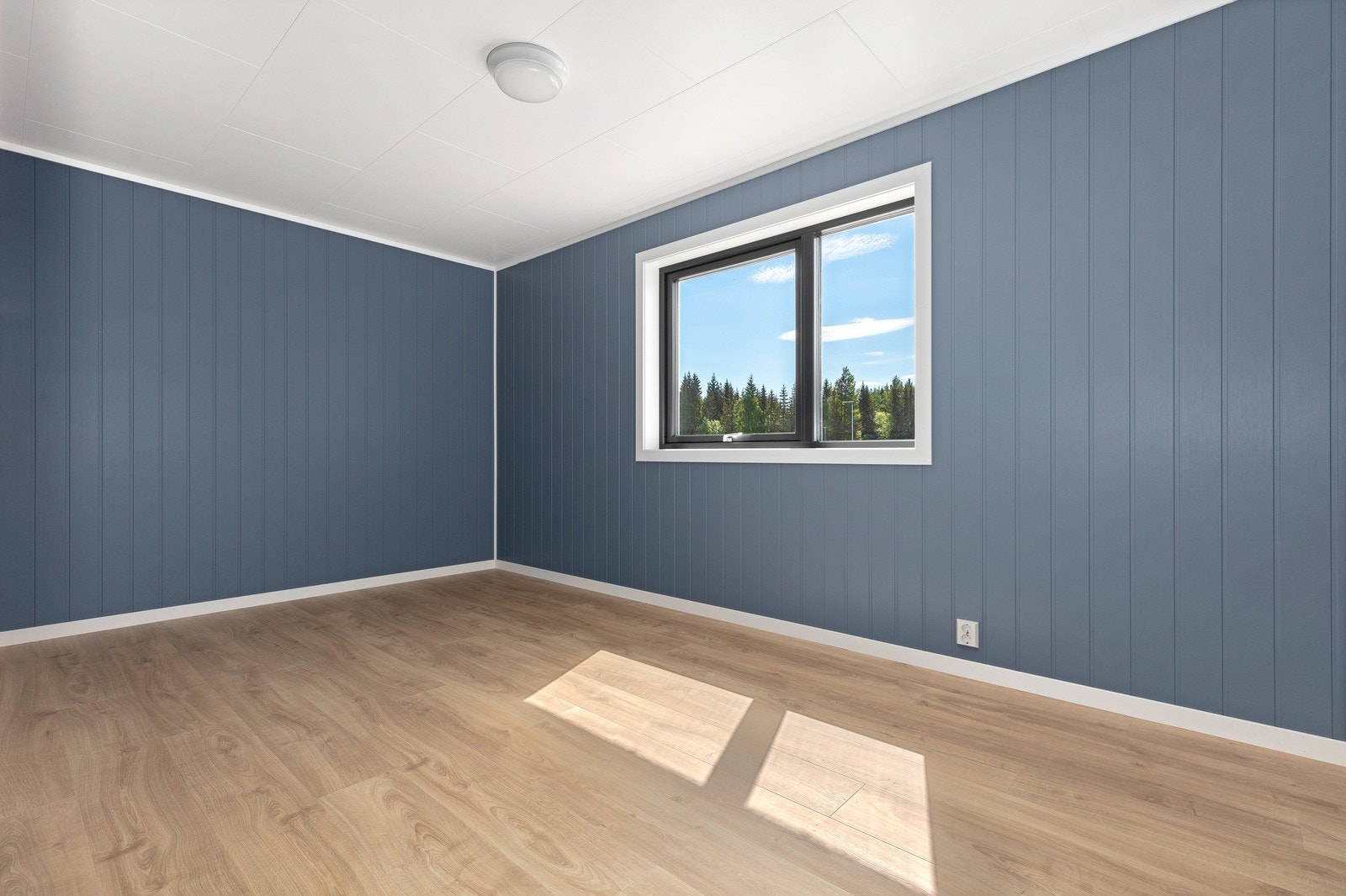 Hovedsoverom i andre etasje. Foto fra samme type bolig. Avvik kan forekomme. Galleribilde