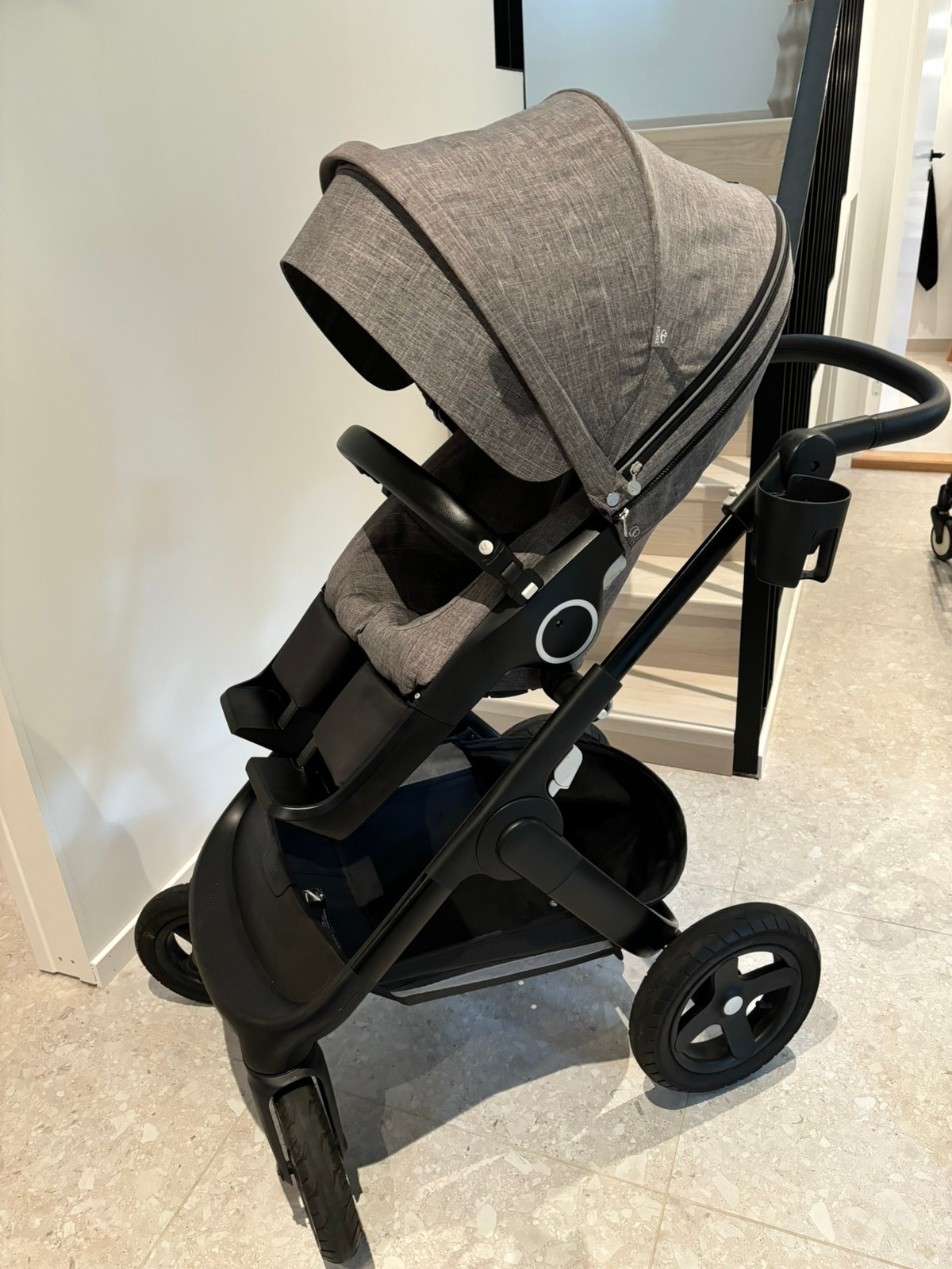 Black melange stokke trailz best sale