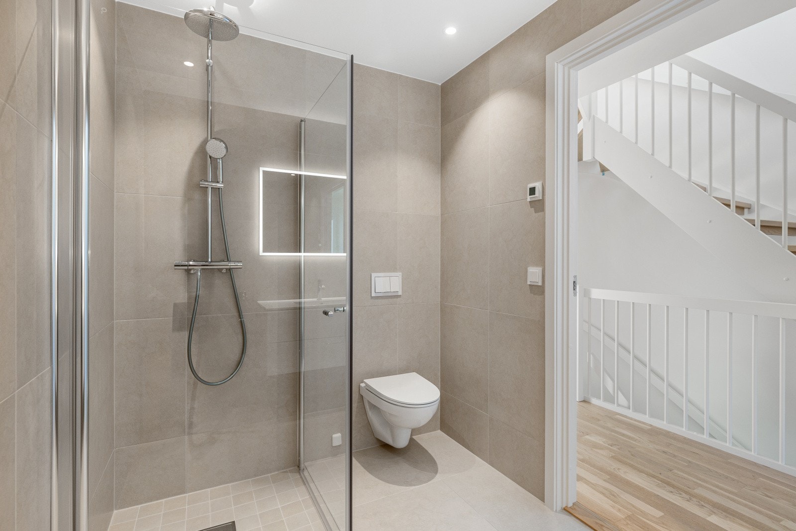 Pent flislagt med med 60x60 flis Galleribilde