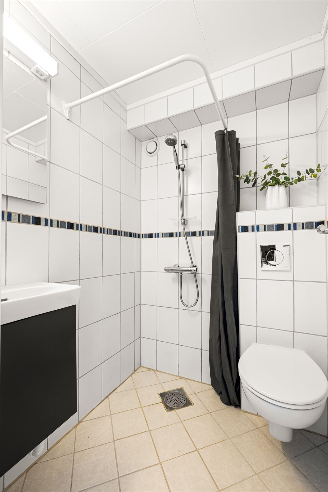 Flislagt bad med varmekabel Galleribilde