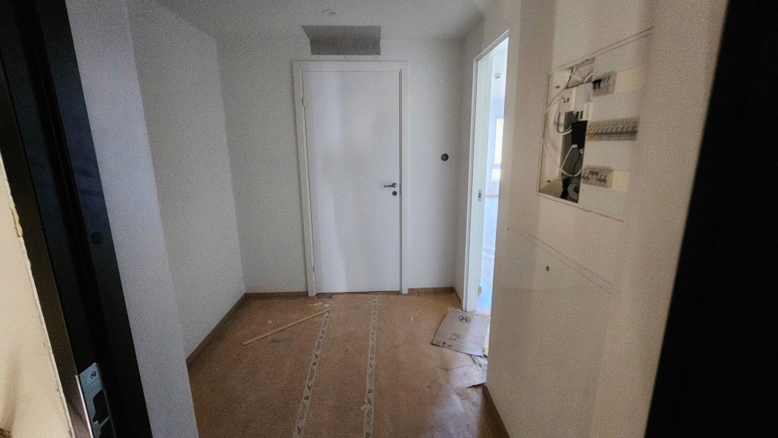 Apartment - Entrance Area Galleribilde