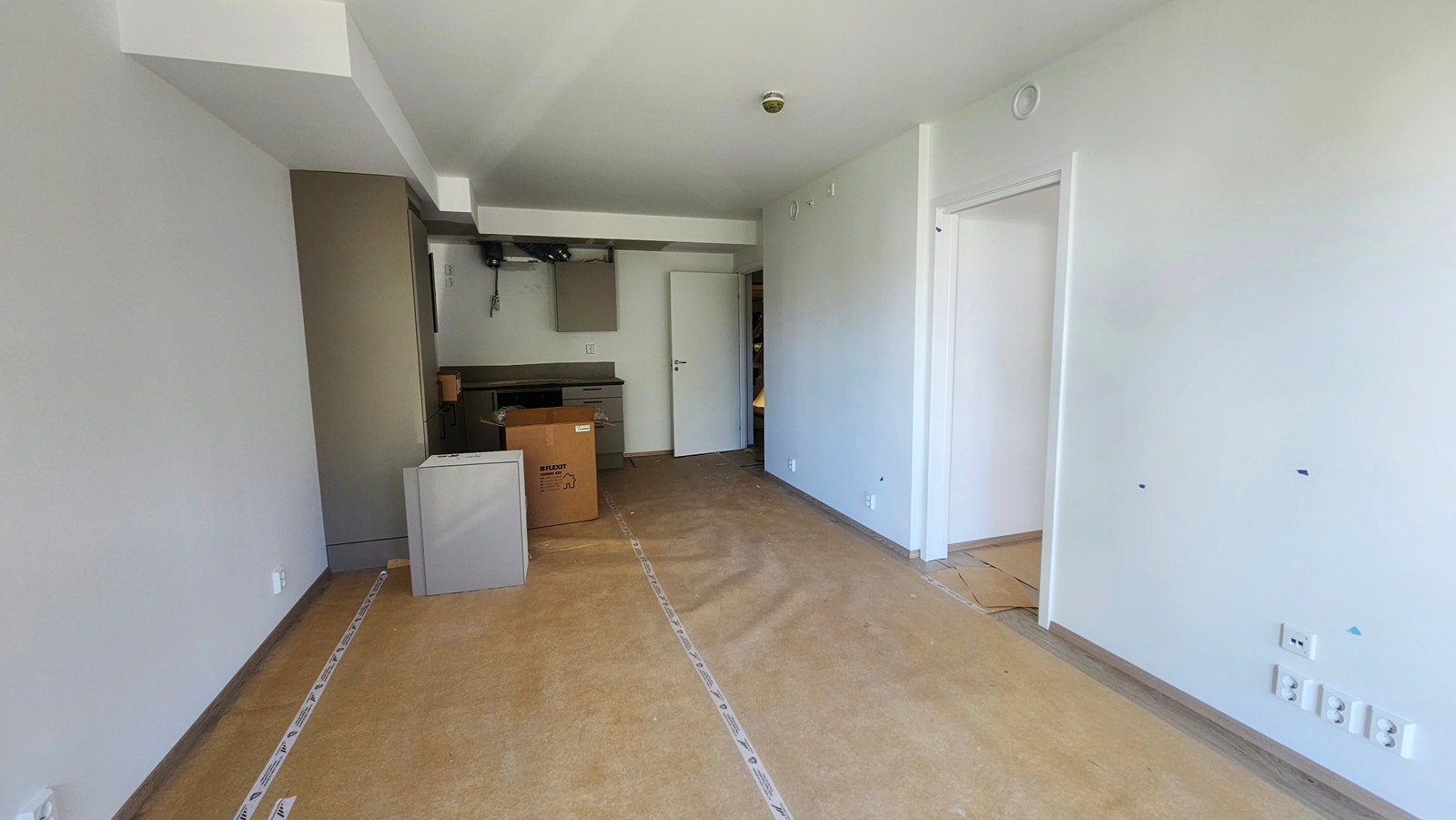 Apartment - Living Room & Kitchen Galleribilde