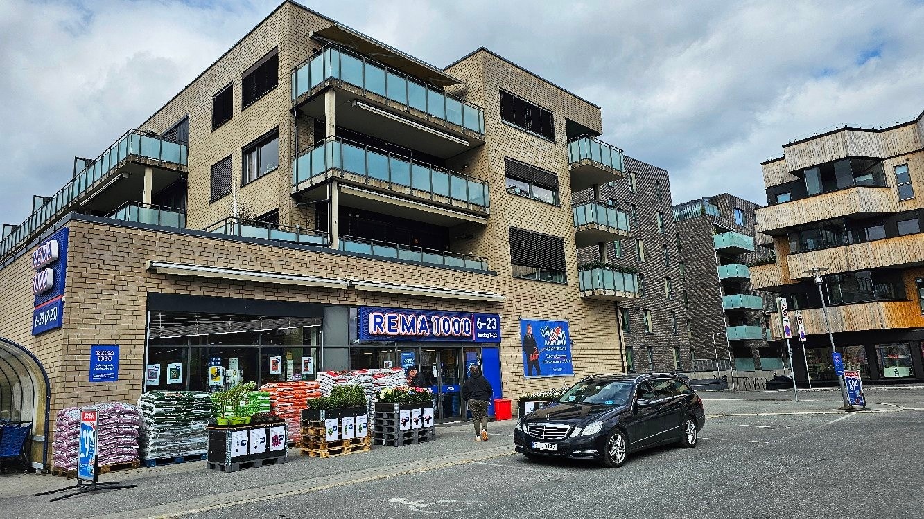 Market Area - Rema 1000 (3-min walk) Galleribilde