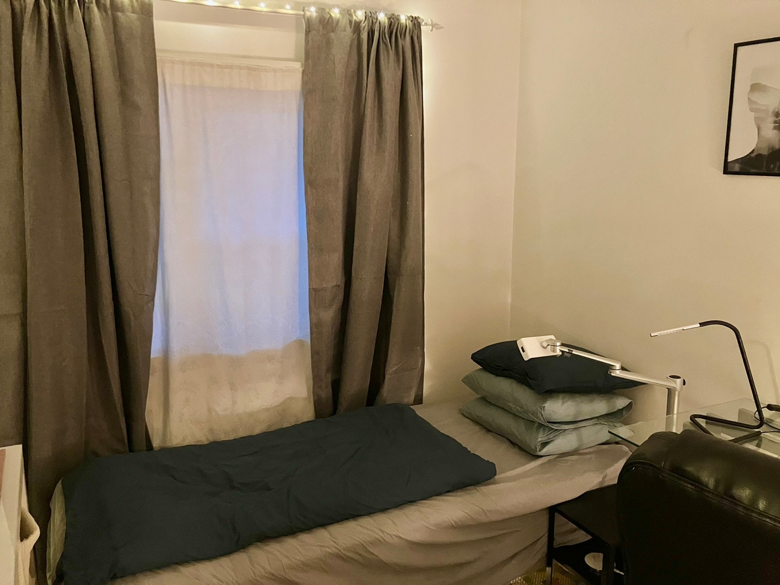 ✅ Available room for rent. Galleribilde