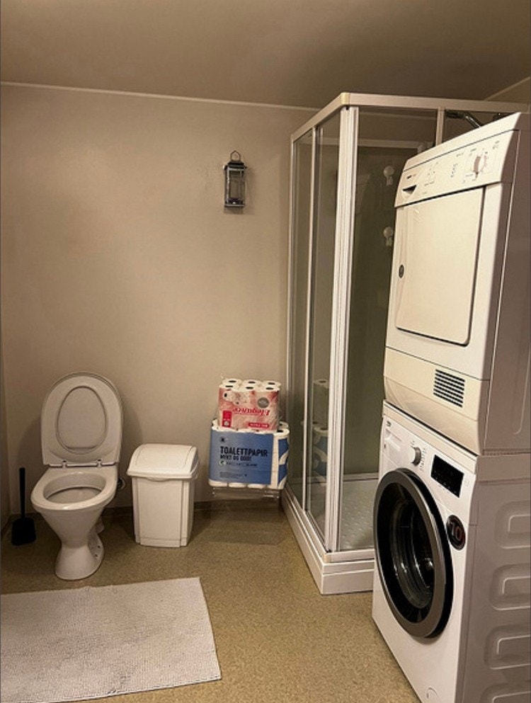 Bathroom. Galleribilde