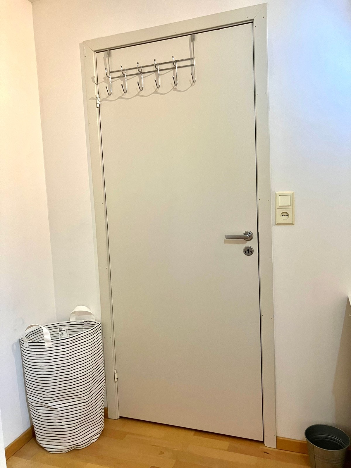 ✅ Available room for rent. Galleribilde