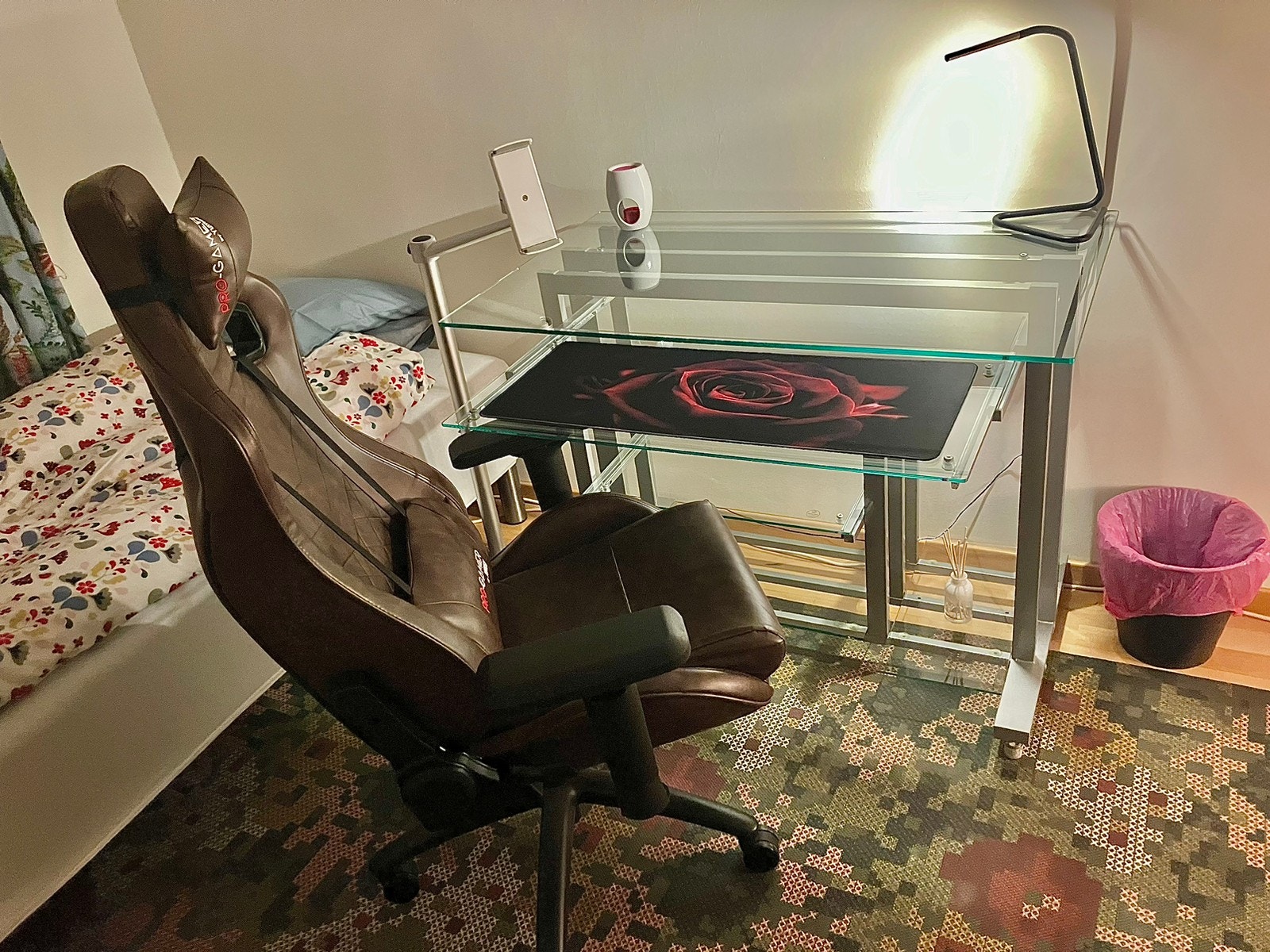 ✅ Available room for rent. Galleribilde