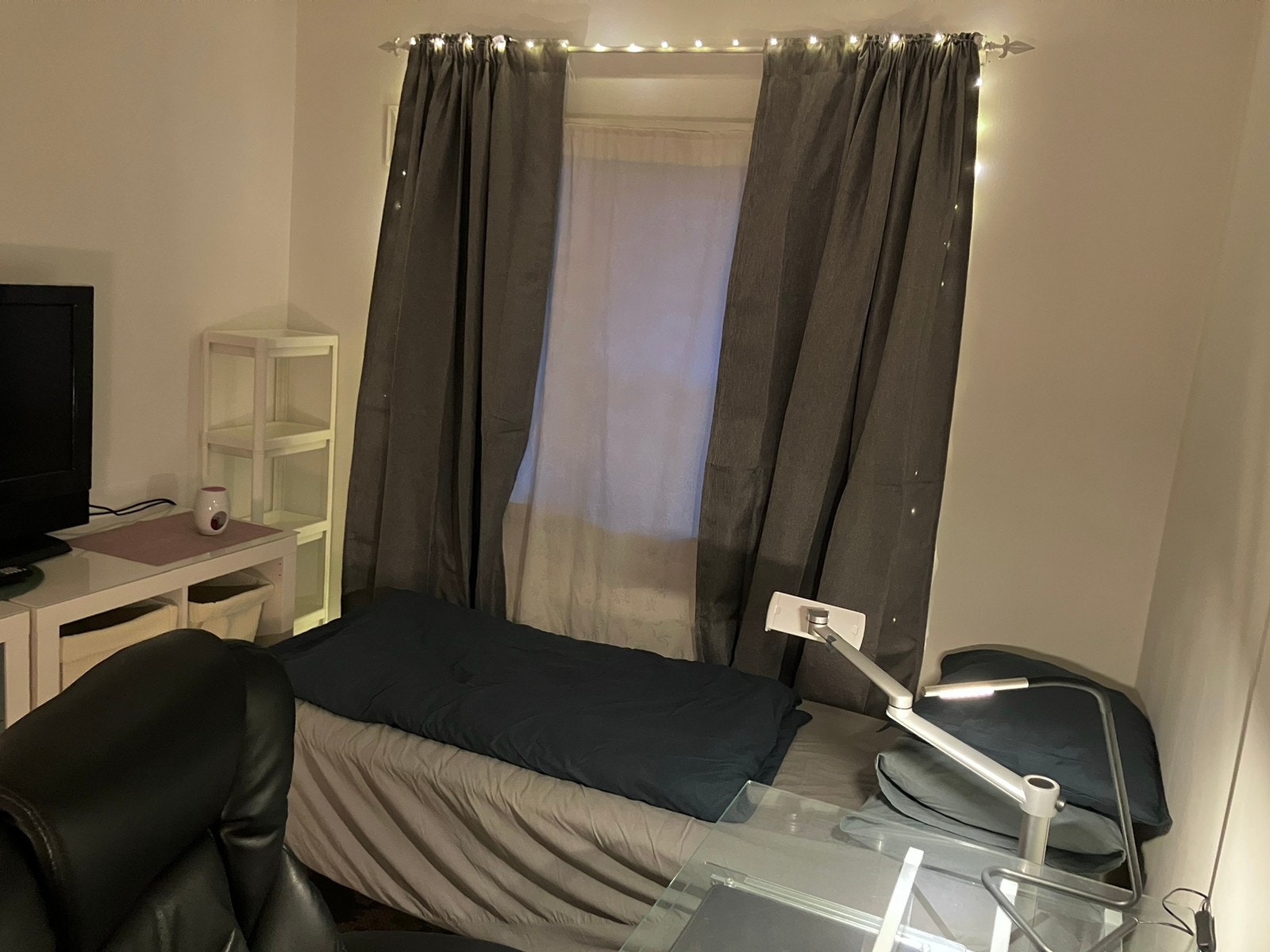 ✅ Available room for rent. Galleribilde