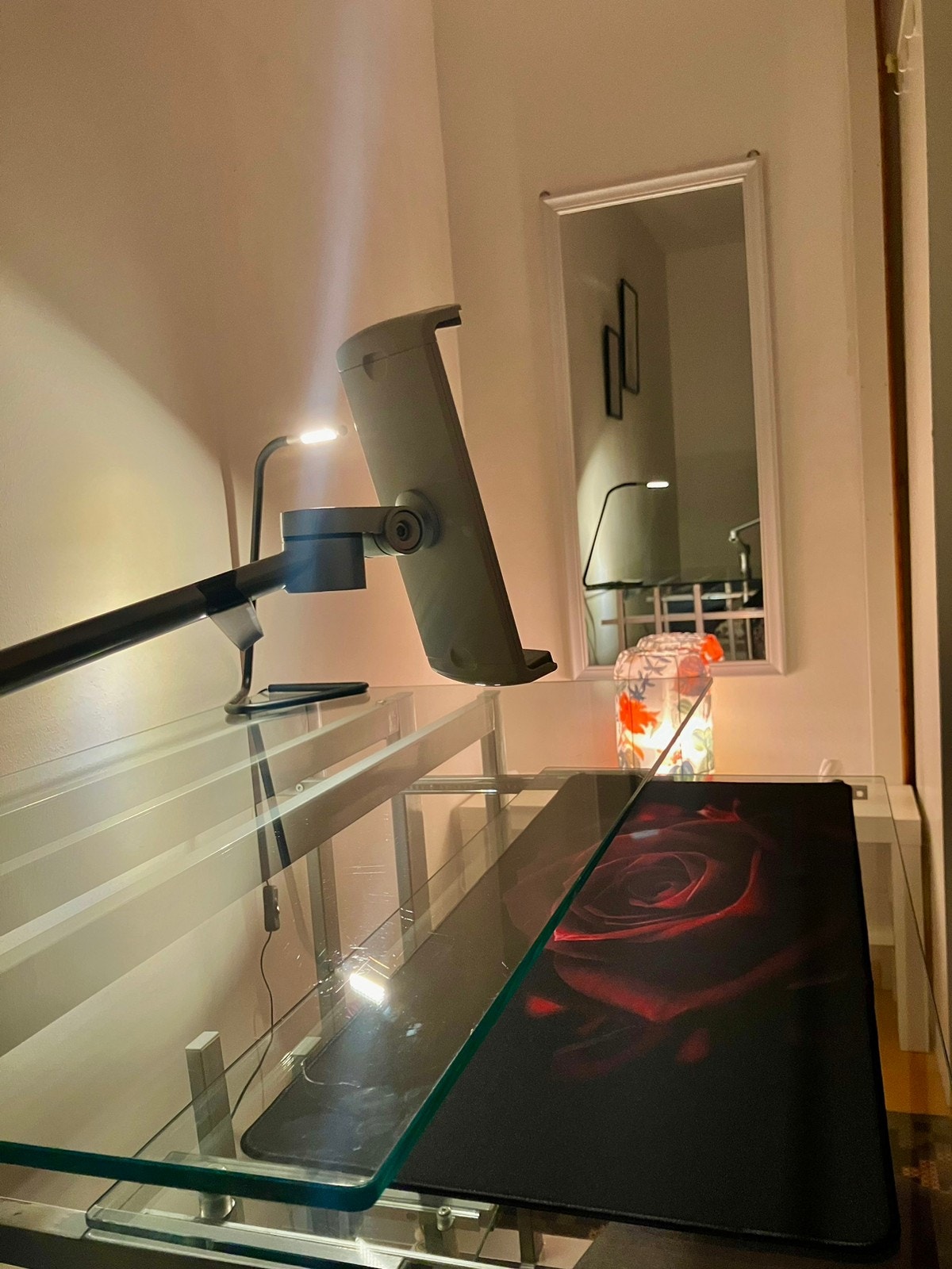 ✅ Available room for rent. Galleribilde