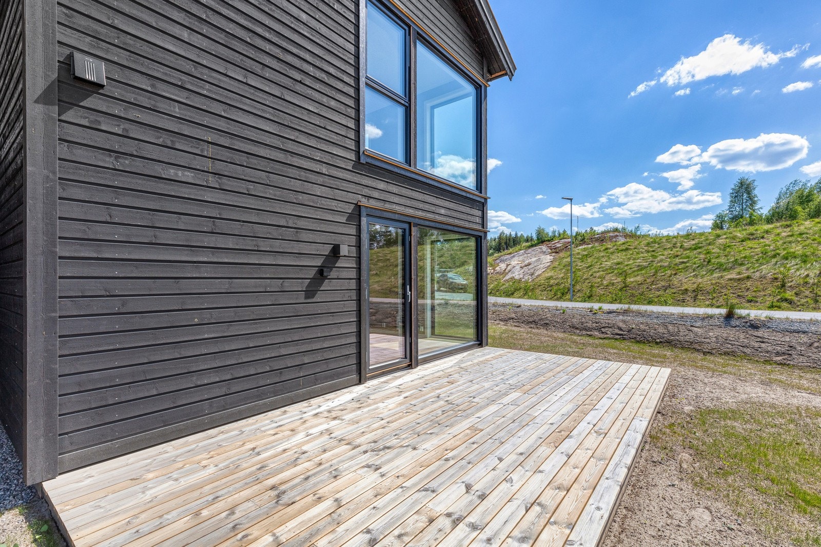 Markterrassen. Foto av samme type bolig (avbildet er bolig på Trollkoken 2/4) Galleribilde