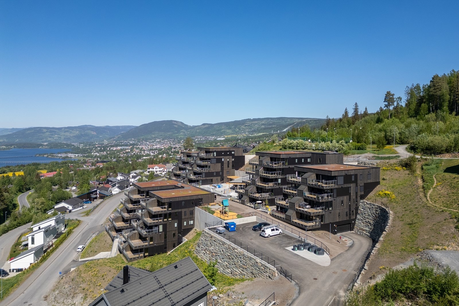Fra leilighetene er det nærhet til blant annet marka, butikker og kollektiv transport Galleribilde