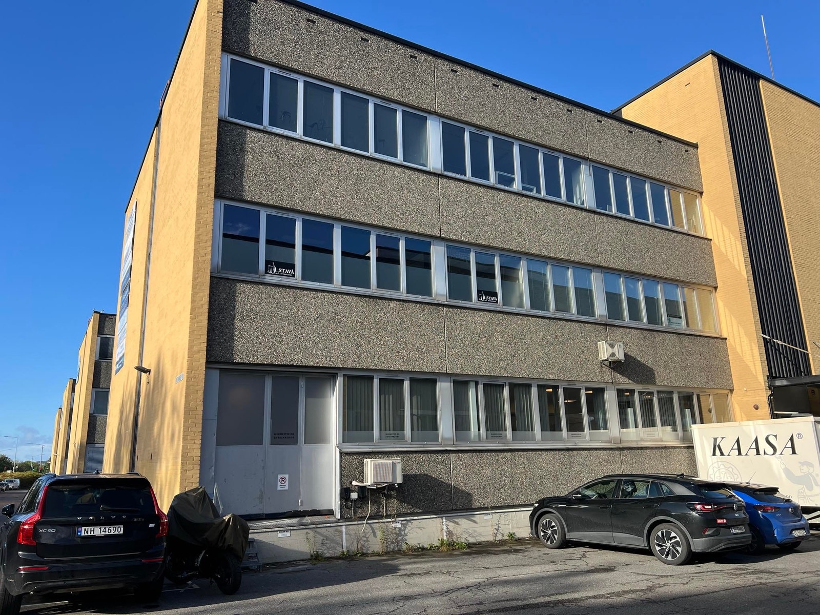 Direkte adgang til lager med lagerport Galleribilde