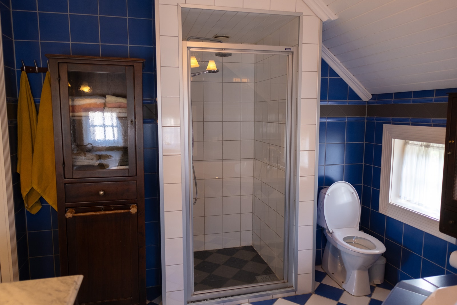 Her har det blitt satt inn dusjkabinett Galleribilde