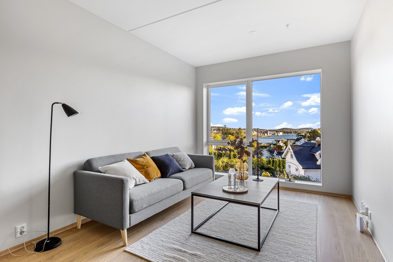 objpict_3858280791213714_0.jpg Galleribilde