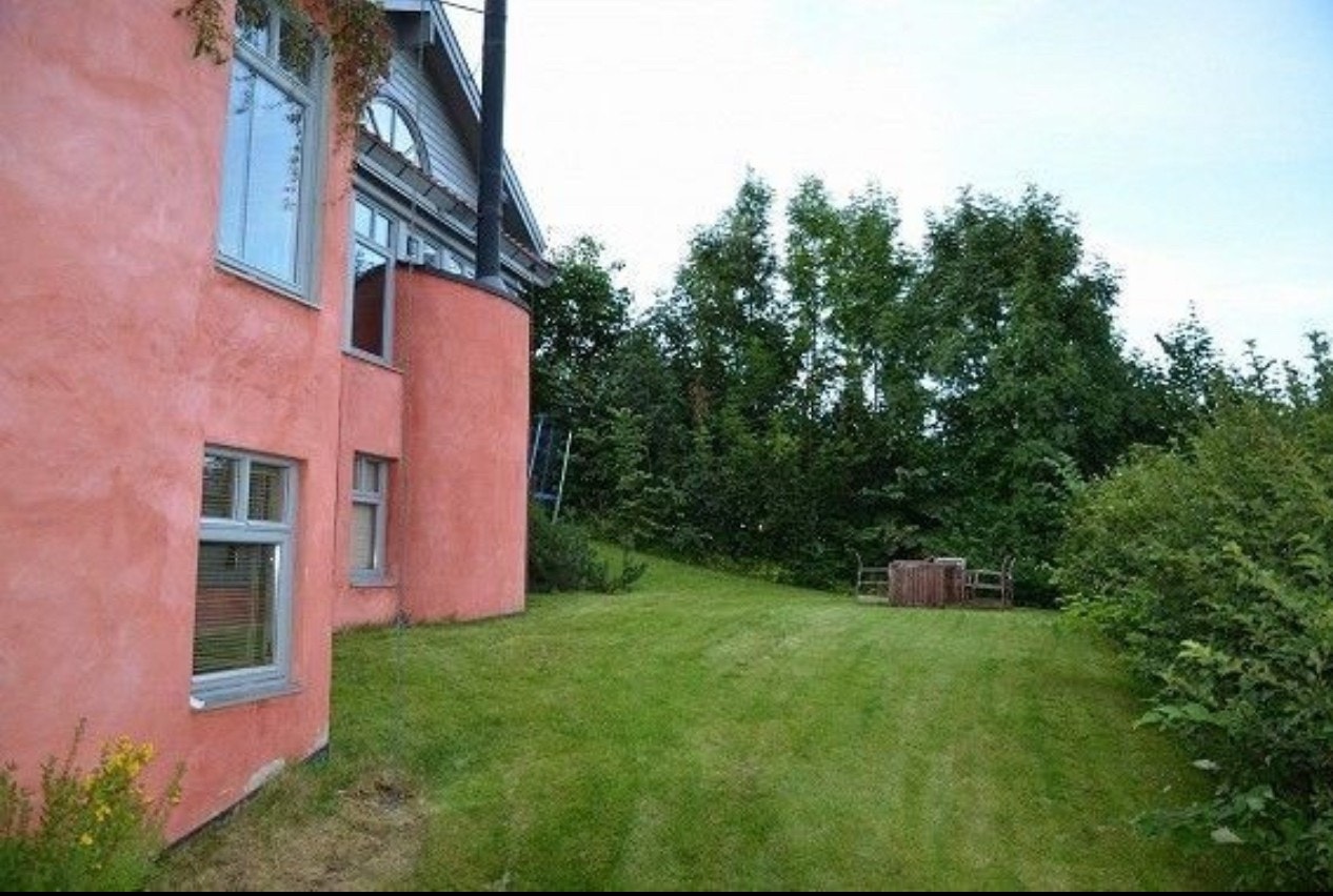Denne uteplassen er ment for leieboere Galleribilde