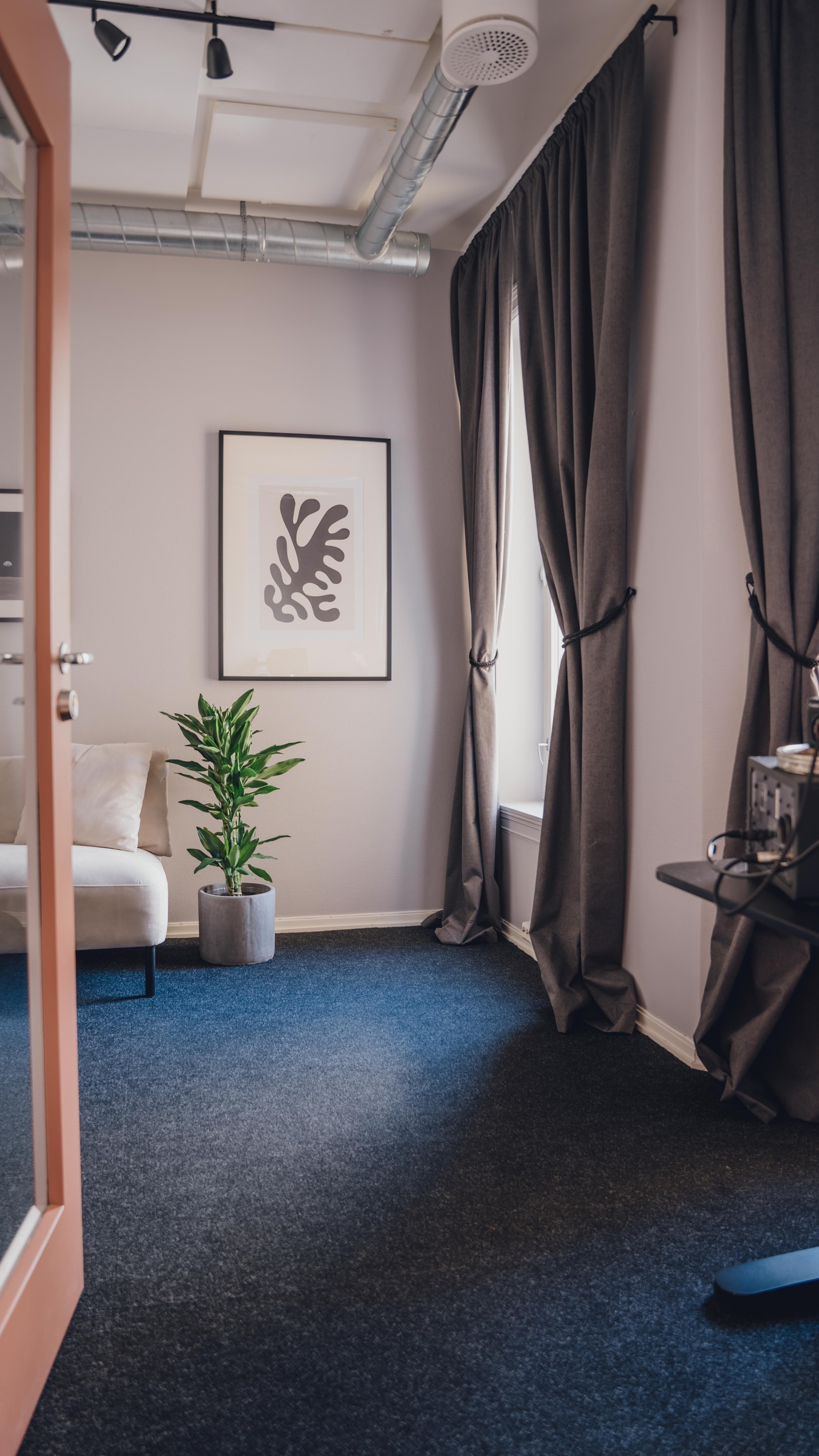 Cellekontor ca 18 kvm Galleribilde