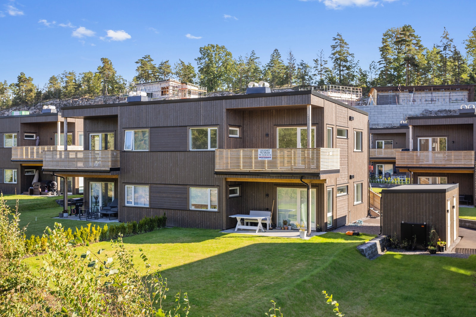 Veranda med kveldssol. Galleribilde