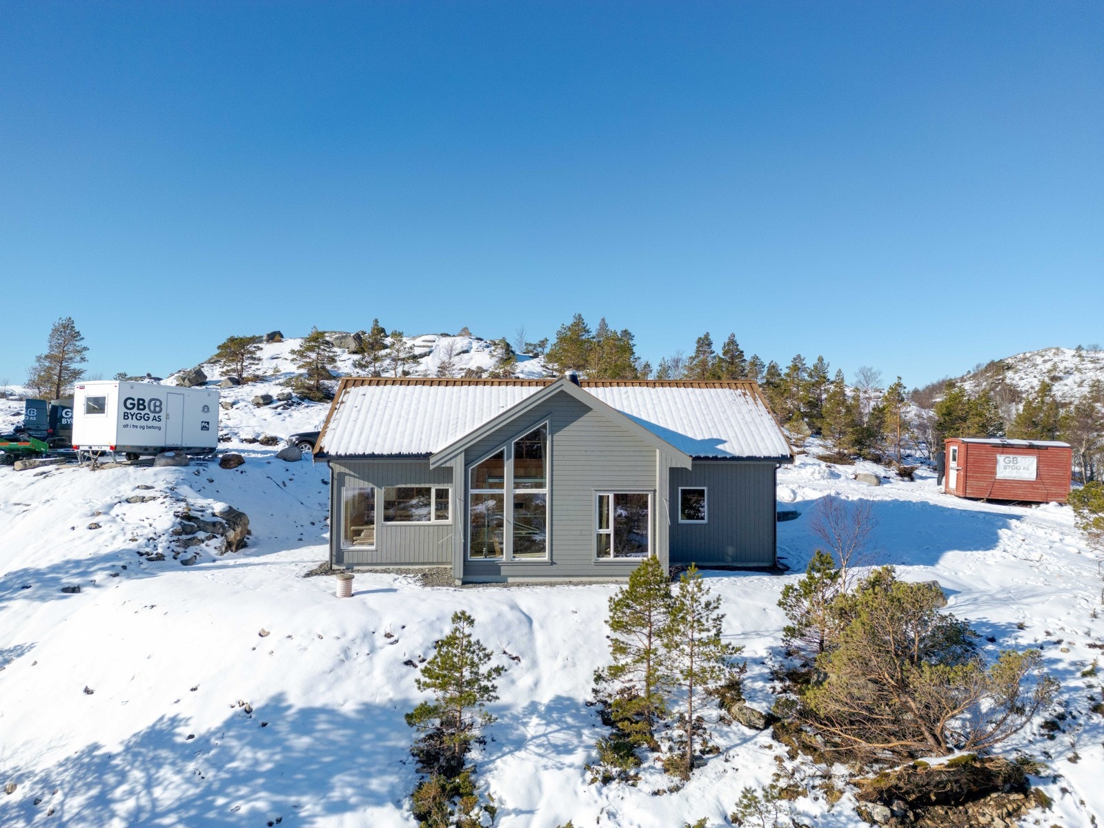 Avbildet er eksempel på tidligere hytte oppført og ferdigstilt av GB Bygg Galleribilde