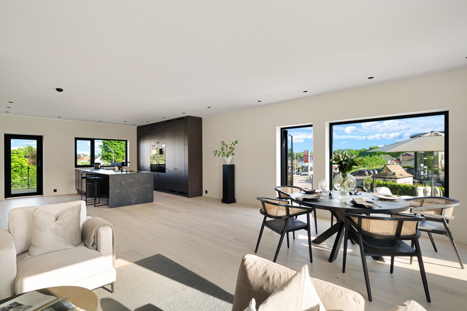 Bilde fra seksjon 1 - innvendig tilnærmet identisk, bare speilvendt Galleribilde