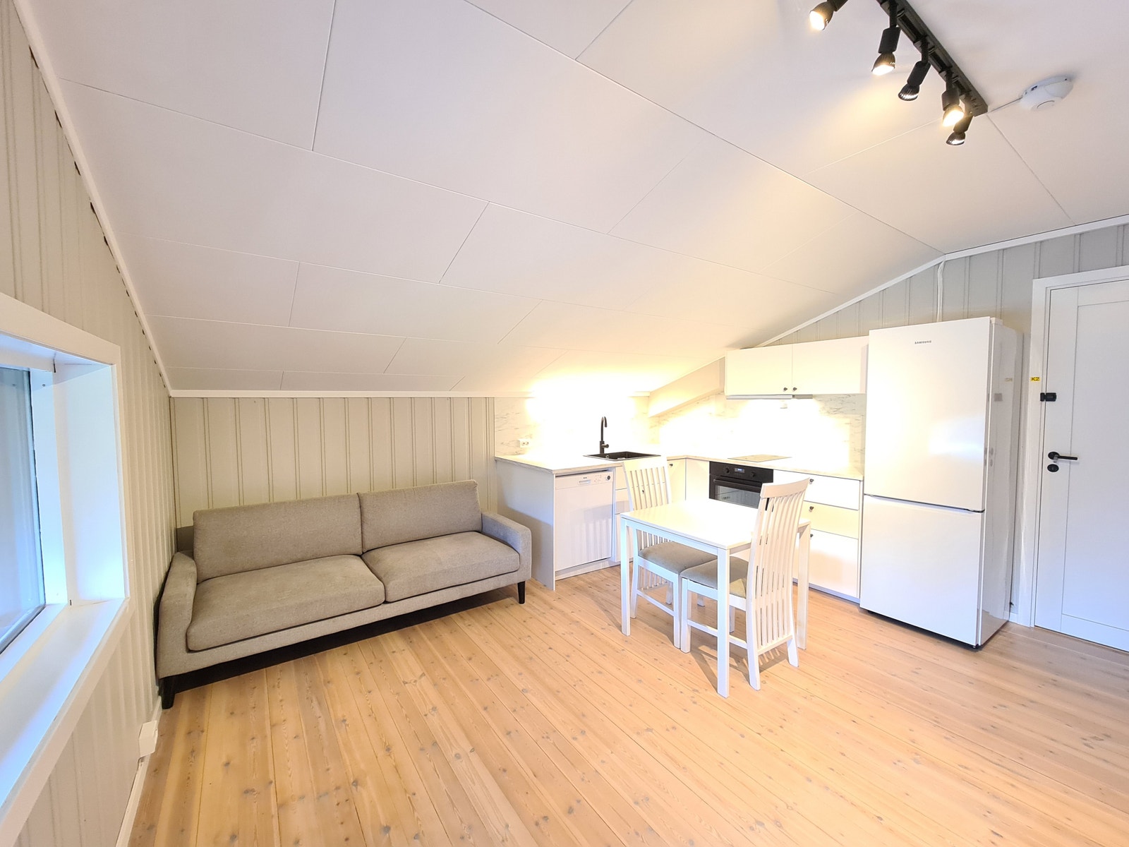 Åpent kjøkken/stue Galleribilde