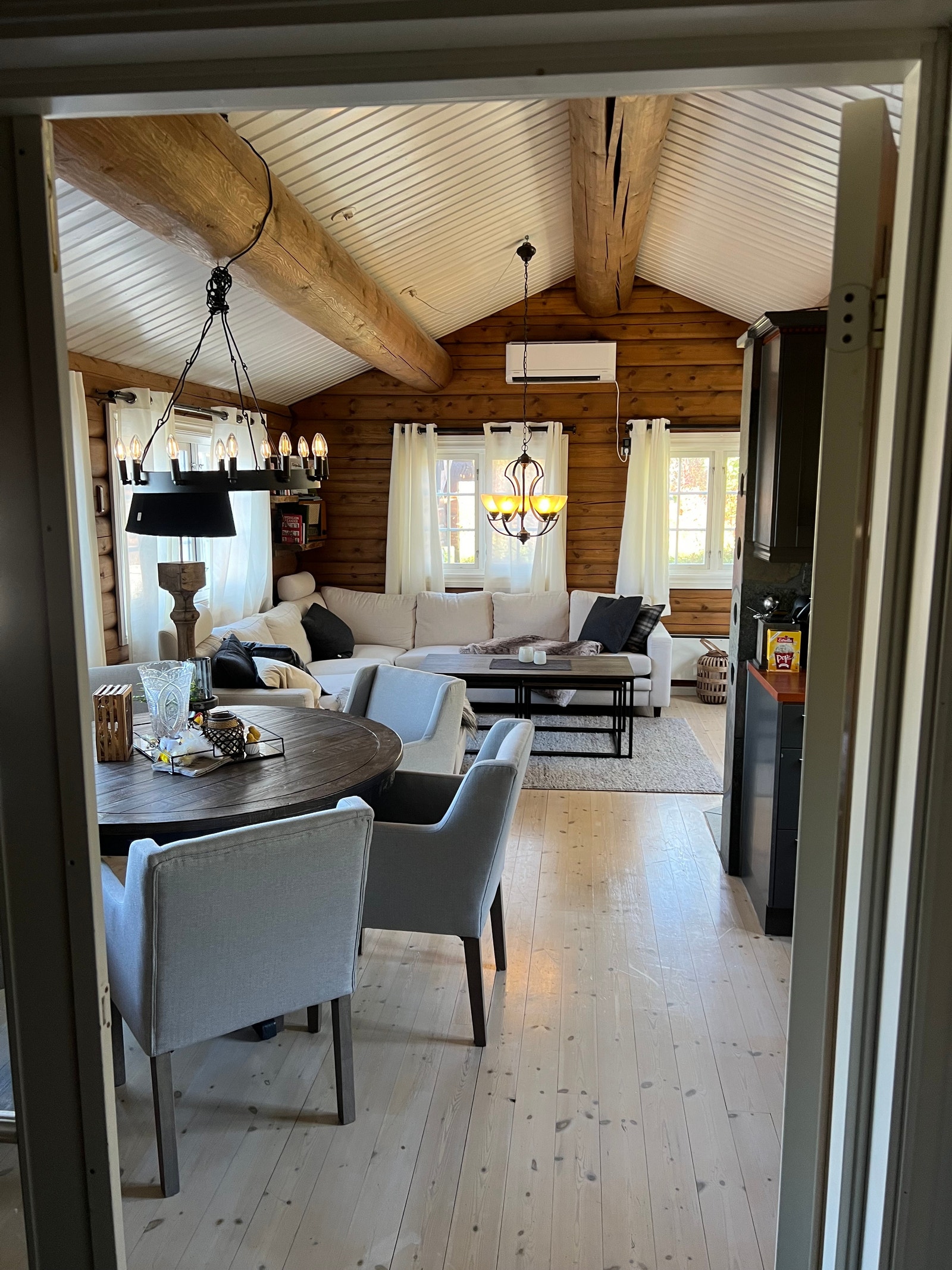 Stue nede Galleribilde