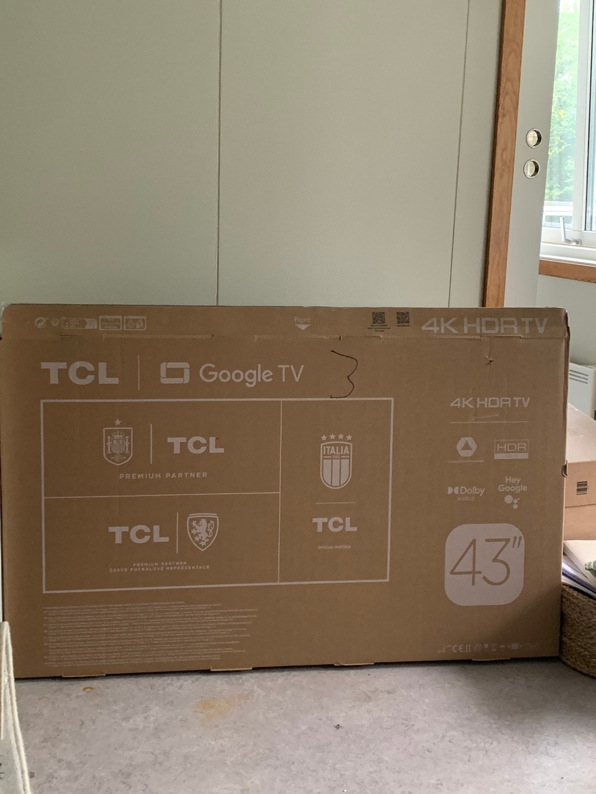 TLC google TV 43inch FINN