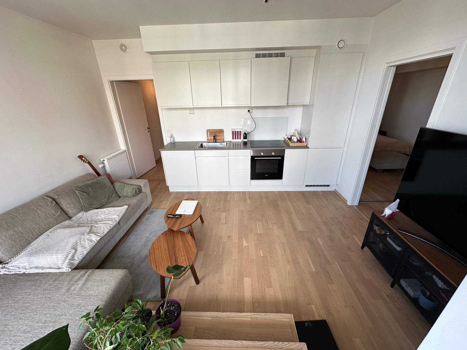 Møblert stue/kjøkken Galleribilde